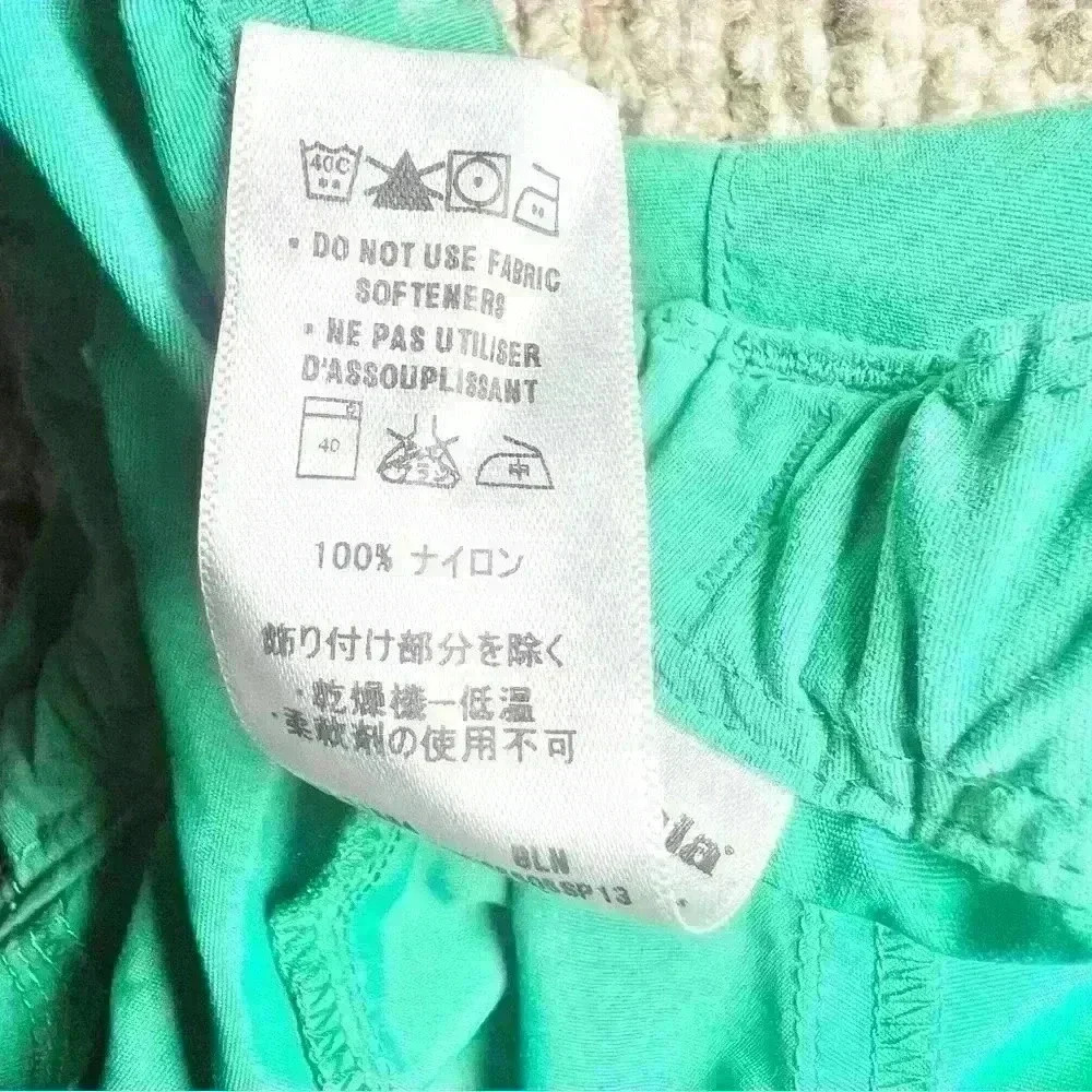 Patagonia Girls Green Bermuda Capri’s Size XXL 16/18 - Picture 12 of 13